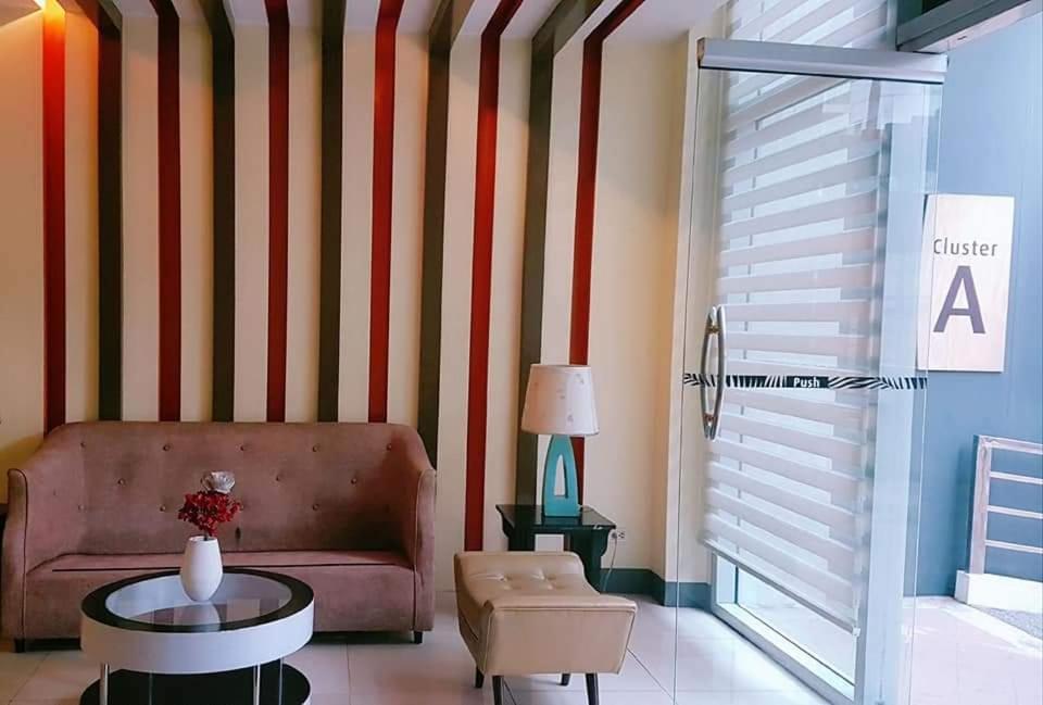 One Palm Tree Villas Condo Across Naia Terminal 3 มะนิลา ภายนอก รูปภาพ