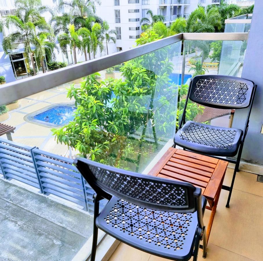 One Palm Tree Villas Condo Across Naia Terminal 3 มะนิลา ภายนอก รูปภาพ