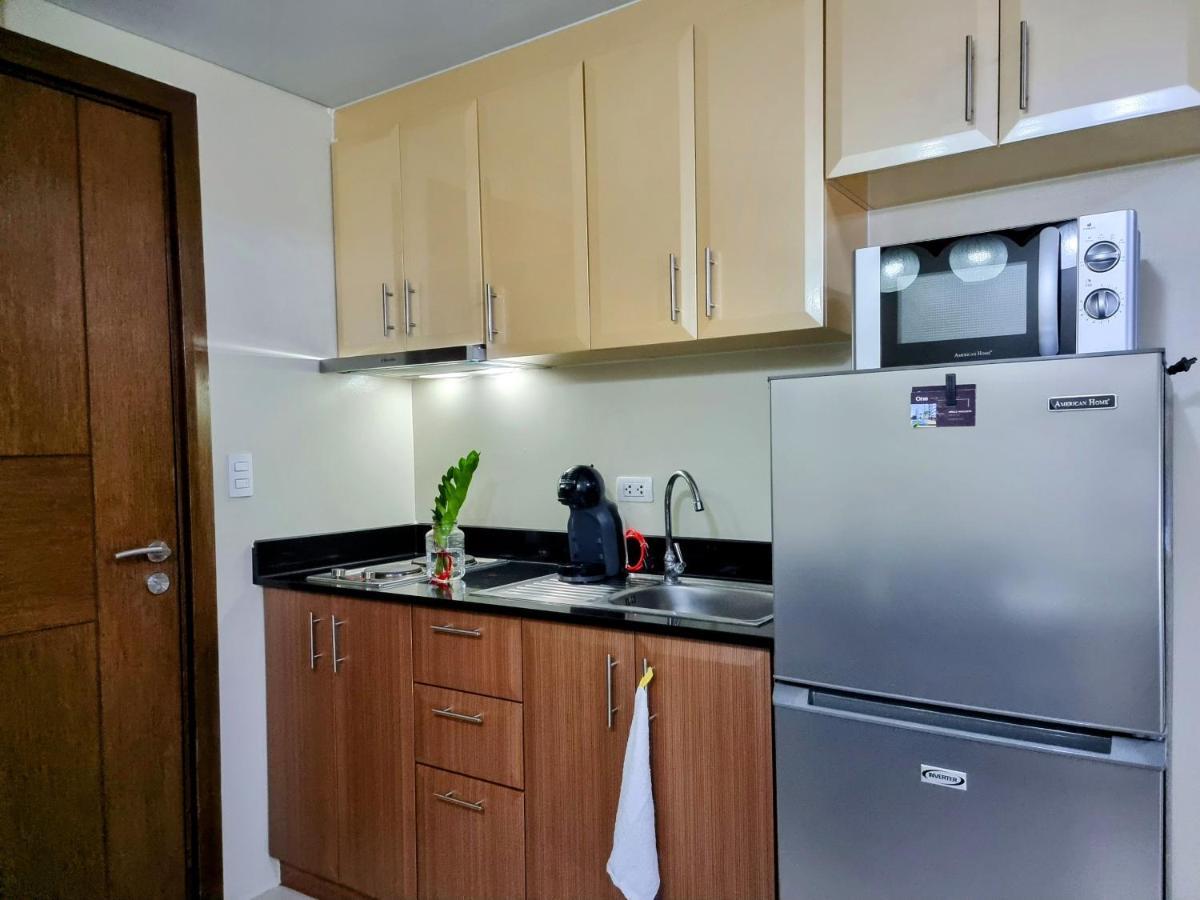 One Palm Tree Villas Condo Across Naia Terminal 3 มะนิลา ภายนอก รูปภาพ