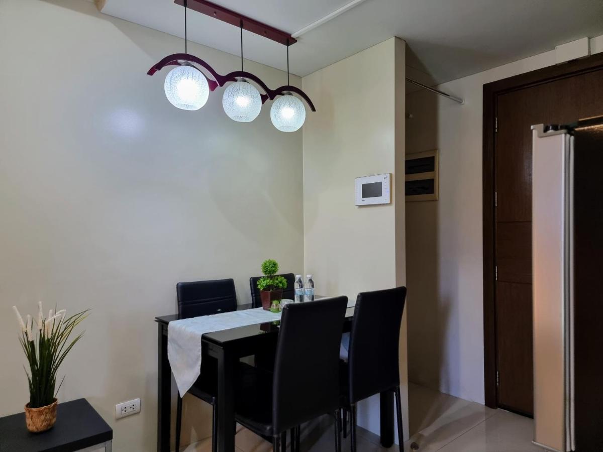 One Palm Tree Villas Condo Across Naia Terminal 3 มะนิลา ภายนอก รูปภาพ